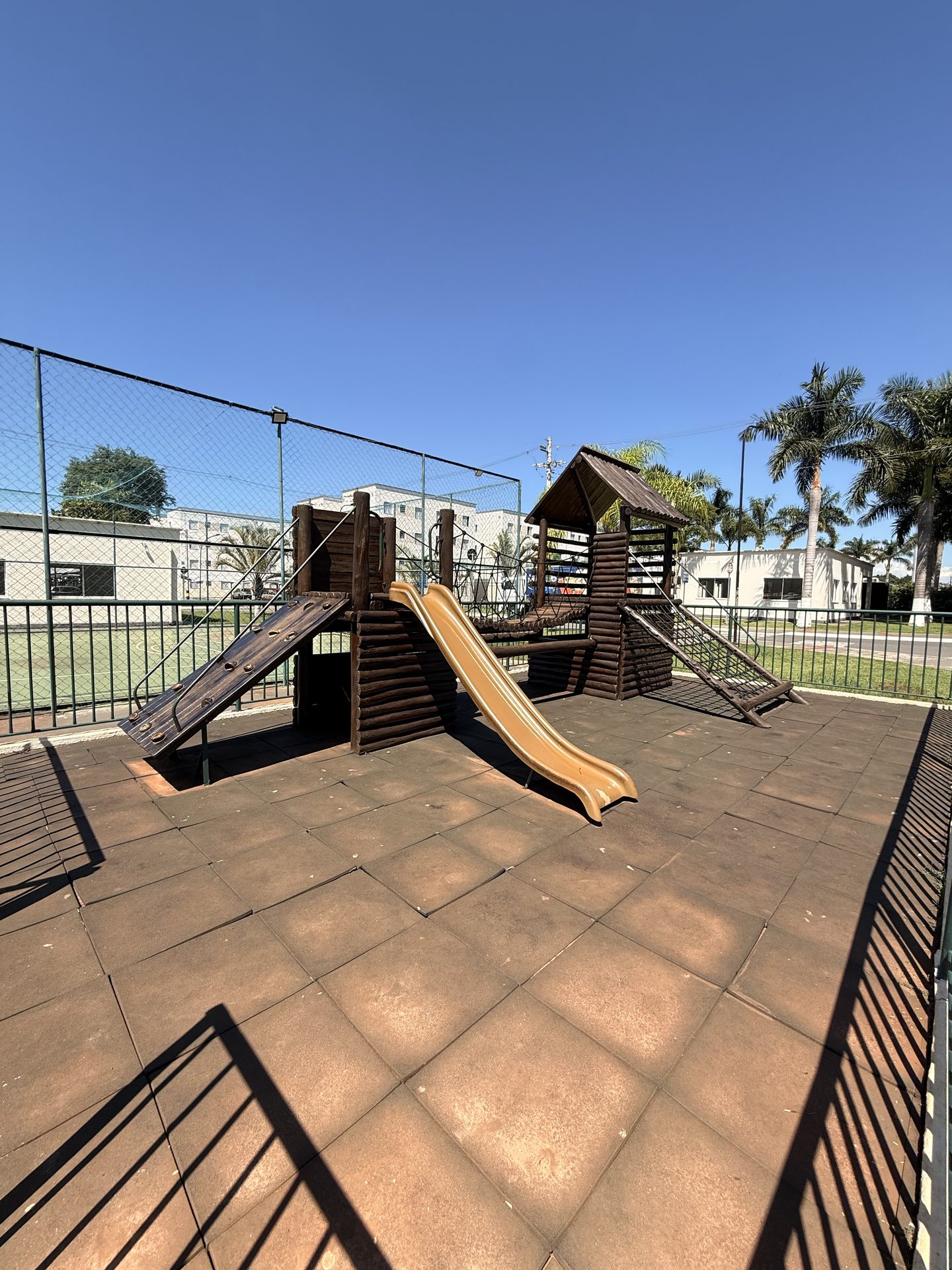 Playground infantil do condomínio